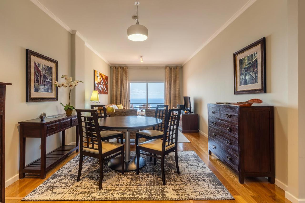 Stylish Apartment With Balcony And Amazing Views Over Funchal And The Sea Bagian luar foto