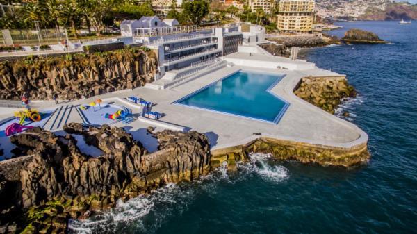 Stylish Apartment With Balcony And Amazing Views Over Funchal And The Sea Bagian luar foto
